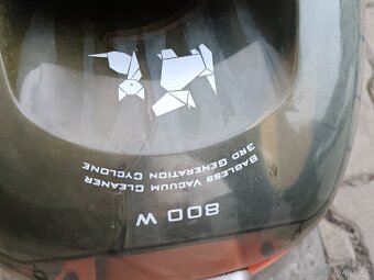 Bezsackovi vysavače Philips PET - 4