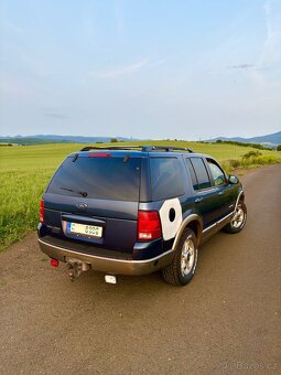Ford Explorer Eddie Bauer - 4