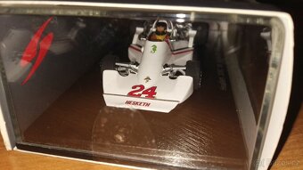 F1 Hesketh 308C #24 James Hunt 1975 Spark S2238 1:43 - 4