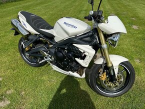 Triumph Street Triple 675 - 4
