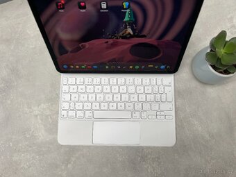 zánovní bílá Apple Magic Keyboard pro iPad 11" - A2261 - 4