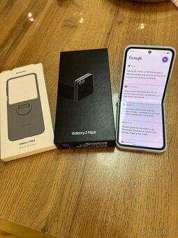 Samsung Galaxy Z Flip 6 - 4