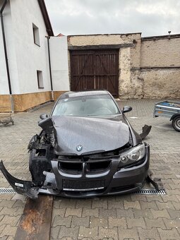 BMW E91 NÁHRADNÍ DÍLY 320D - 4