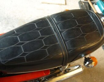 Suzuki GT 250 1973 TOP STAV 2T - 4