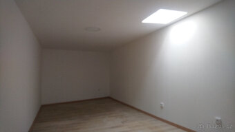 Pronájem 2+1, 55m2 (podkroví)(Jablonec n.N., ul. Květinová) - 4