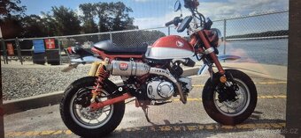 Prodám  tlumiče  na honda monkey 125 - 4