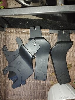 Prodám velice zachovalý kočárek Mutsy evo. - 4