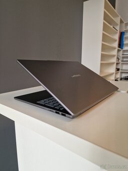 Lenovo IdeaPad Slim 5 - 4