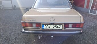 Mercedes 123 - 4