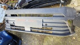 Vw Crafter 2016 výše výztuha kompl, plast pod svetla - 4