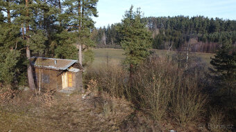 Pozemek pro glamping s malou chatkou Šumava - 4