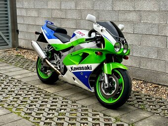 KAWASAKI ZXR 750 r.v. 1991 - 4