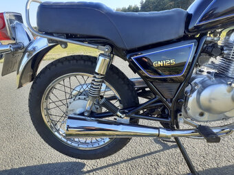 Suzuki GN 125 - 4