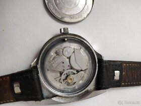 Atypické hodinky BASIS mechanické asymetrické pouzdro - 4