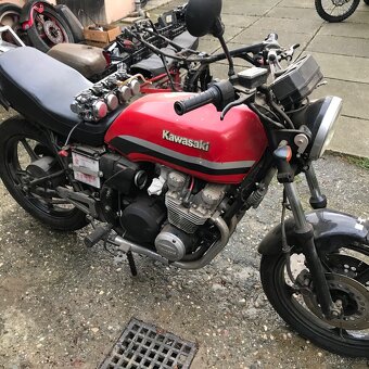Kawasaki GPZ 550 unitrack - 4
