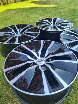 Volvo XC90,5x108 R19 - 4
