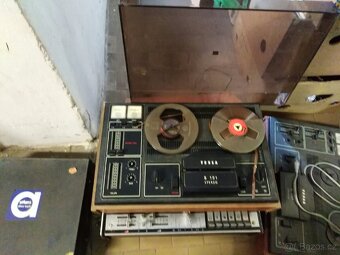 Gramofony a magnetofony a zesilovače a rádia retro - 4