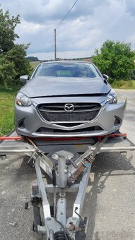 Mazda 2 - 4