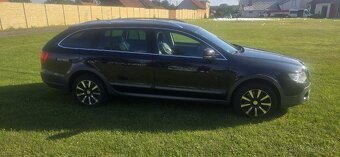Škoda Superb 2.0 tdi - 4