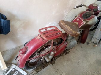Jawa pérák 250 komunista - 4
