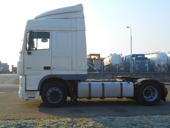 Tahač DAF FT XF105 - 4