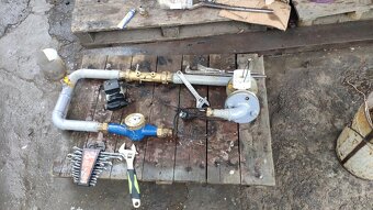 Vývoj elektroniky a zařízení - 4