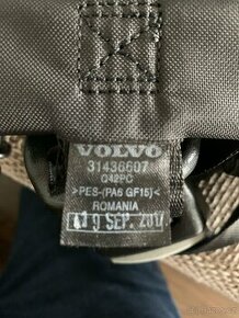 Volvo XC60 od 2017 - Nylonová ochranná síť - originální díl - 4