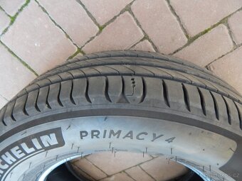 prodám pneu MICHELIN 215-70-R16 4KS Nové -777192525 - 4