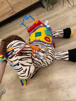 Výbavička pro miminko-fusaky,deky,hracky,oblečky - 4