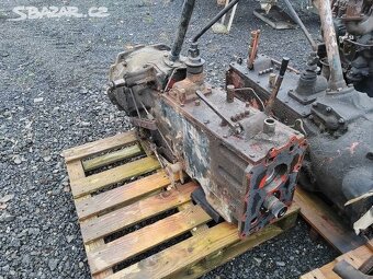 ZETOR 7045 díly (motor,převodovka,kabina a td.) - 4