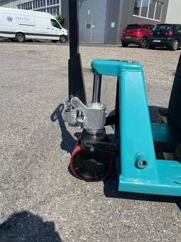 Paletový vozík 2500kg polyuretan/nylon - 4