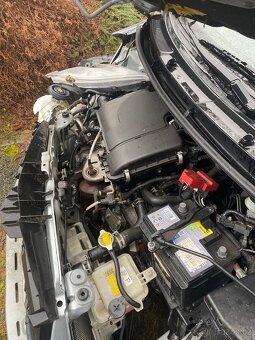 Yaris 1.0 82tis km ročník 2009 - 4