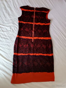 Červené šaty s krajkou - 4