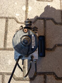 Prodám ABS na škoda Octavia 2 - 4