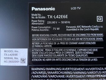 Prodám TV Panasonic TX-L42E6E stříbrná 42" - 4