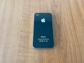 iPhone 4 s kapacitou 16 GB - originálne balenie - 4