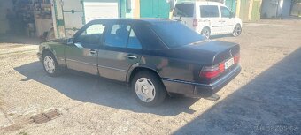 Mercedes-Benz W124 200D - 4