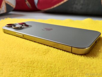 Apple iPhone 15 Pro Max 512GB Natural Titanium - 4
