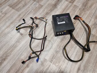 Počítačový zdroj FSP Fortron Hyper M 600W - 4