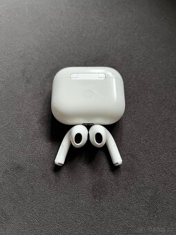 Apple Airpods 3 - A2564 - 4