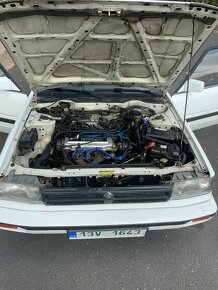 Nissan Bluebird 2.0 SLX, 1990 , T72 . Veterán. - 4