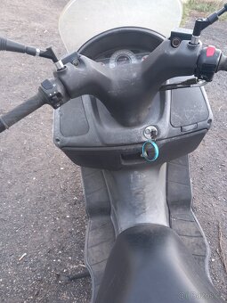 Suzuki burgman 125 - 4