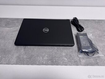 Dell Latitude 5580 - 15.6” FHD IPS / Core i5 / 256GB SSD - 4