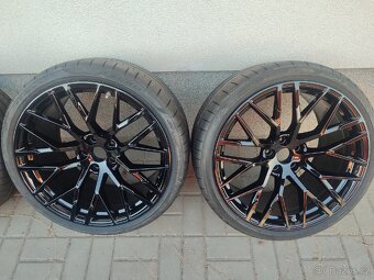 ALU kola 20 5x112 z Audi R8 - 4