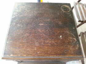 Prodám historický gramofon Hismaster Voice v nálezovém stavu - 4