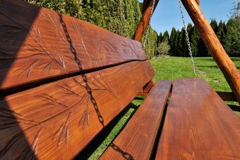 Zahradní houpačka z masivu - 4