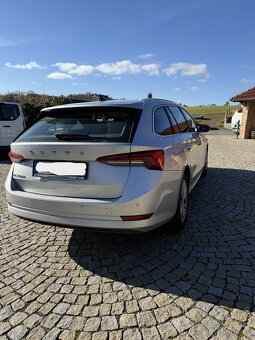 Škoda Octavia IV 5 dv. kombi 2.0 TDI 85kW DSG Style Combi - 4