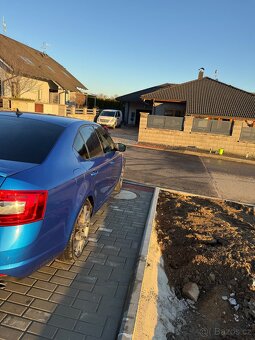 Škoda Octavia 3 rs 2.0 tsi - 4