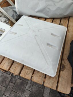 Střešní okno do karavanu - 4