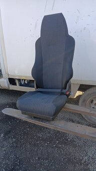 Man tgl sedacka prostredni - 4